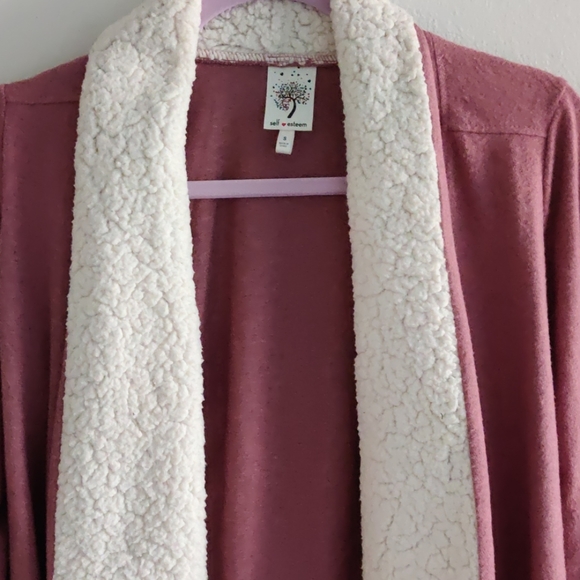 Shrug - Picture 2 of 5